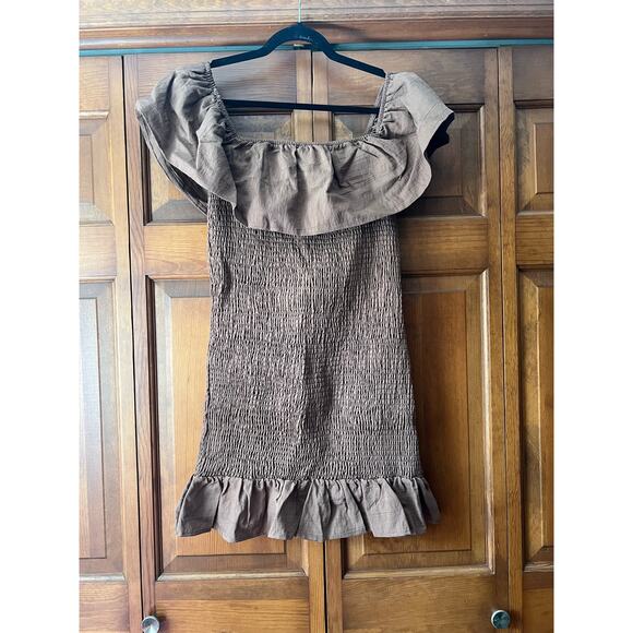 NWT By Anthropologie Off-The-Shoulder Smocked Mini Dress Chocolate Brown Size L - Picture 2 of 13